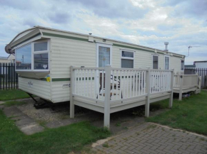Seaview: The Crown:- 6 Berth, Central heated, Enclosed Veranda